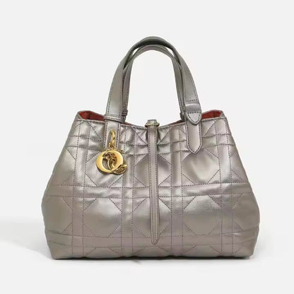 Vegan Diamond  Bucket Bag